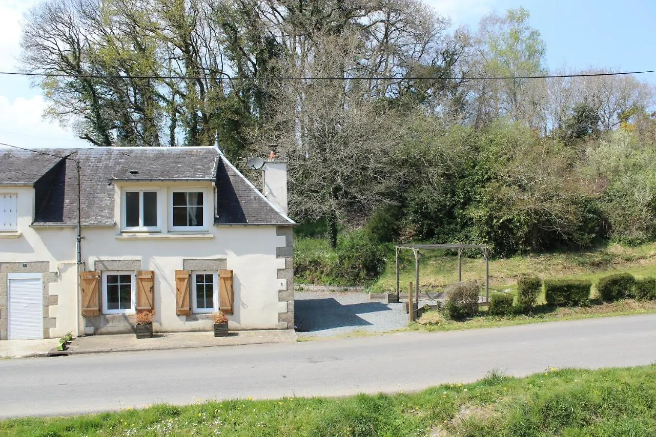 Cottage du Corong Locarn France