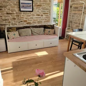 Appartement Superbe Studio, Avec Cuisine Et Espace Extérieur, Plouguerneau